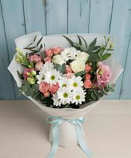 Букет цветов из:  Розы, Лизиантусы и Хризантемы в Подгорной Краснодарского края