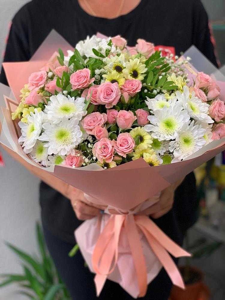 Букет цветов из: Розы и Хризантемы в Подгорной Краснодарского края