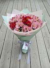Букет цветов из:  Альстромерии в Подгорной Краснодарского края