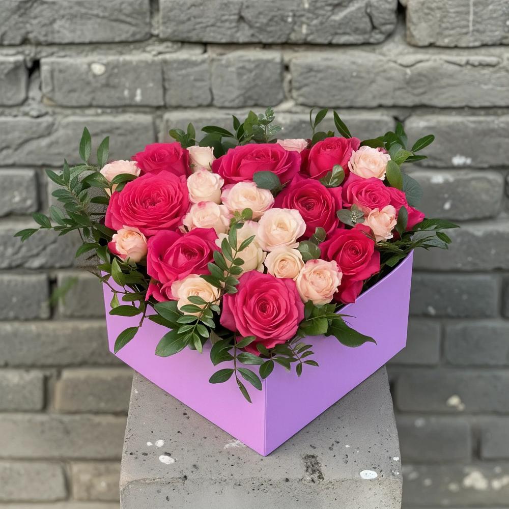 Цветочная композиция из Розы в коробке в Подгорной Краснодарского края