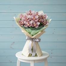 Букет цветов из:  Орхидеи и Розы в Подгорной Краснодарского края
