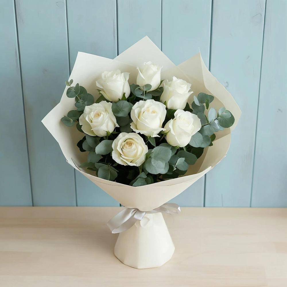 Букет Белые розы в Эвкалипте в Подгорной Краснодарского края