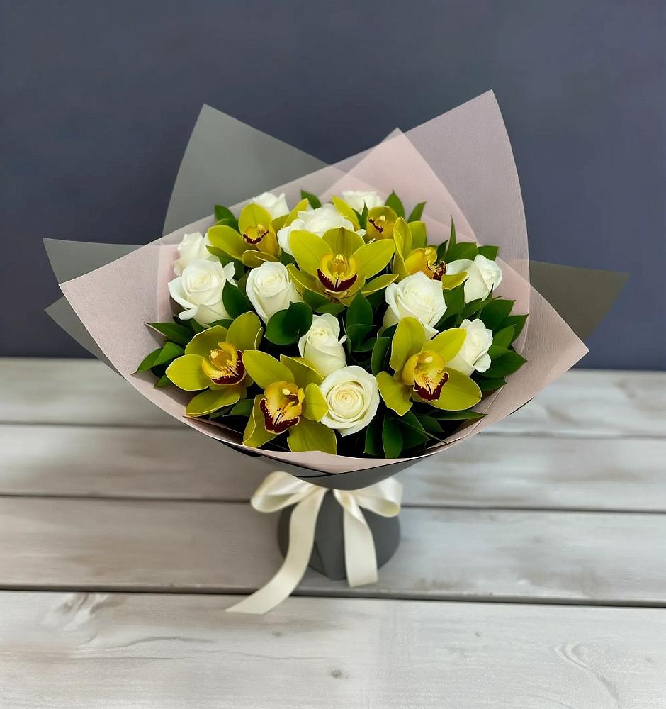 Букет цветов из: Орхидеи и Розы в Подгорной Краснодарского края