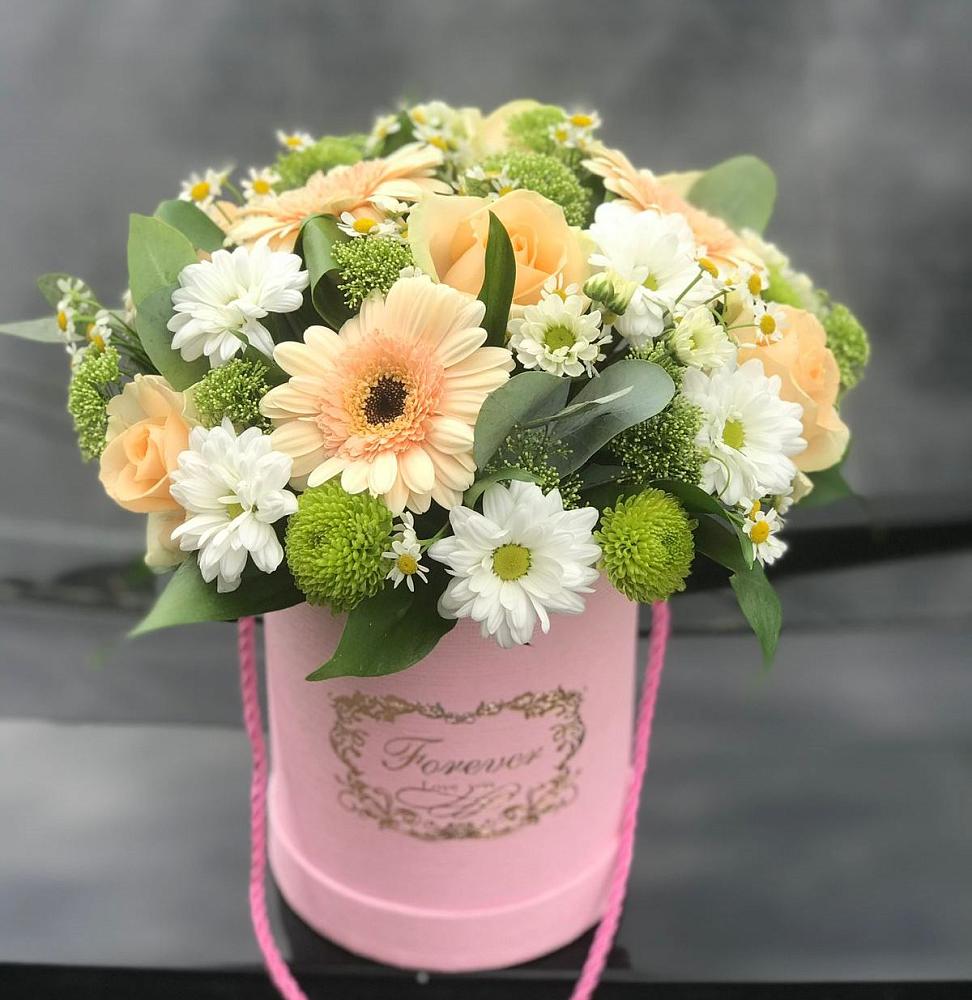 Цветочная композиция из Розы, Герберы и Хризантемы в шляпной коробке в Подгорной Краснодарского края