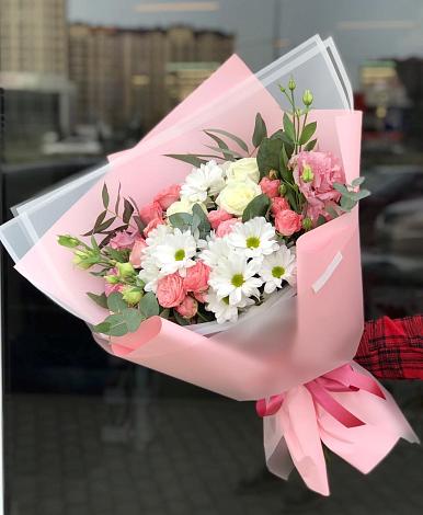 Букет цветов из: Розы, Лизиантусы и Хризантемы в Подгорной Краснодарского края
