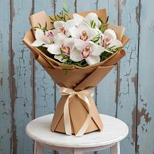 Букет цветов из:  Орхидеи и Розы в Подгорной Краснодарского края