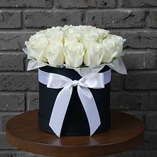 Цветочная композиция из Розы в шляпной коробке #REPLACE_PRED# Подгорной Краснодарского края